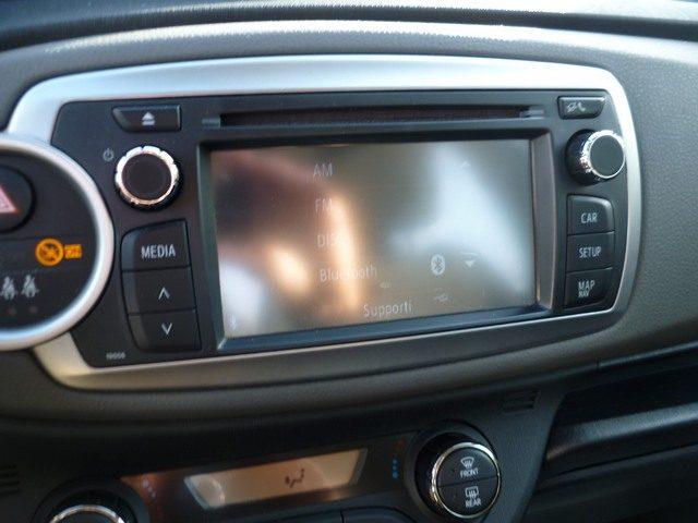 TOYOTA Yaris 1.0 5 porte Lounge