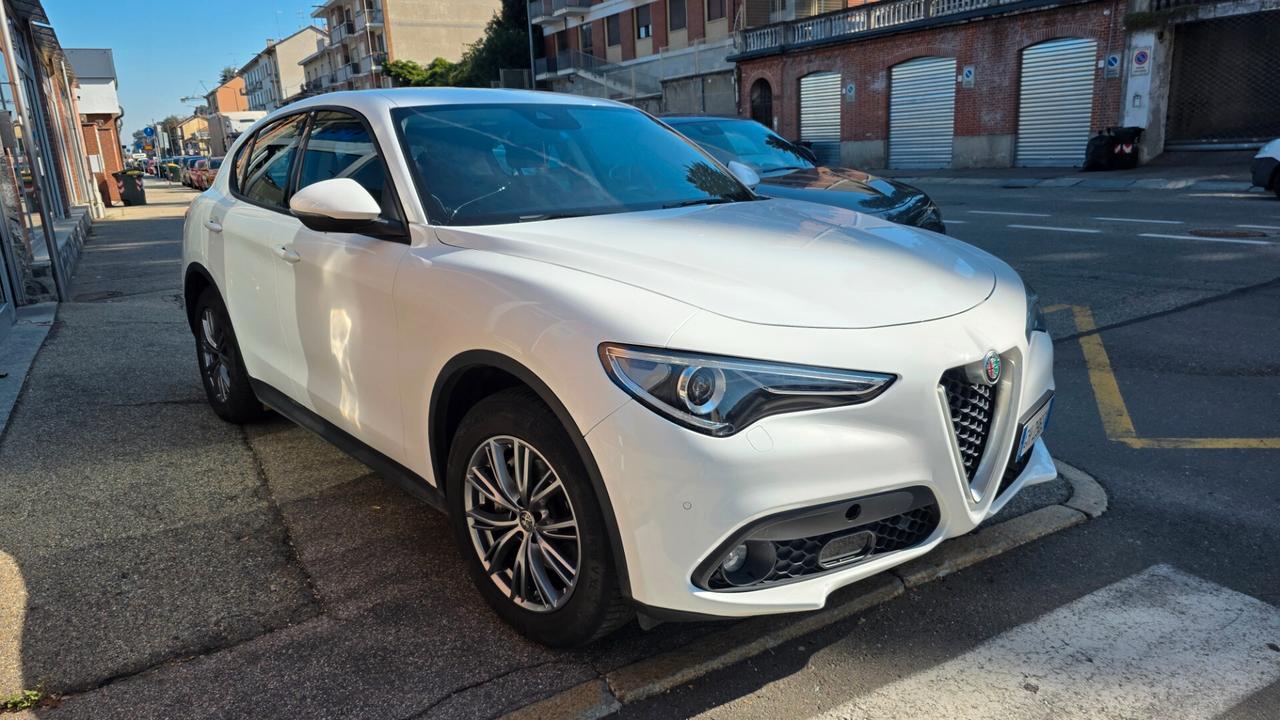Alfa Romeo Stelvio 2.2 Turbodiesel 160 CV AT8 RWD Business