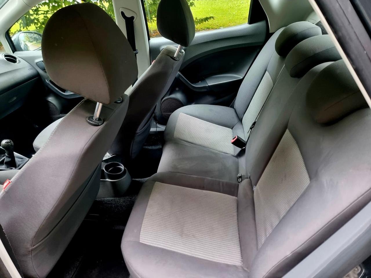 Seat Ibiza 1.6 TDI 90cv Sport ADATTA A NEOPATENTATI