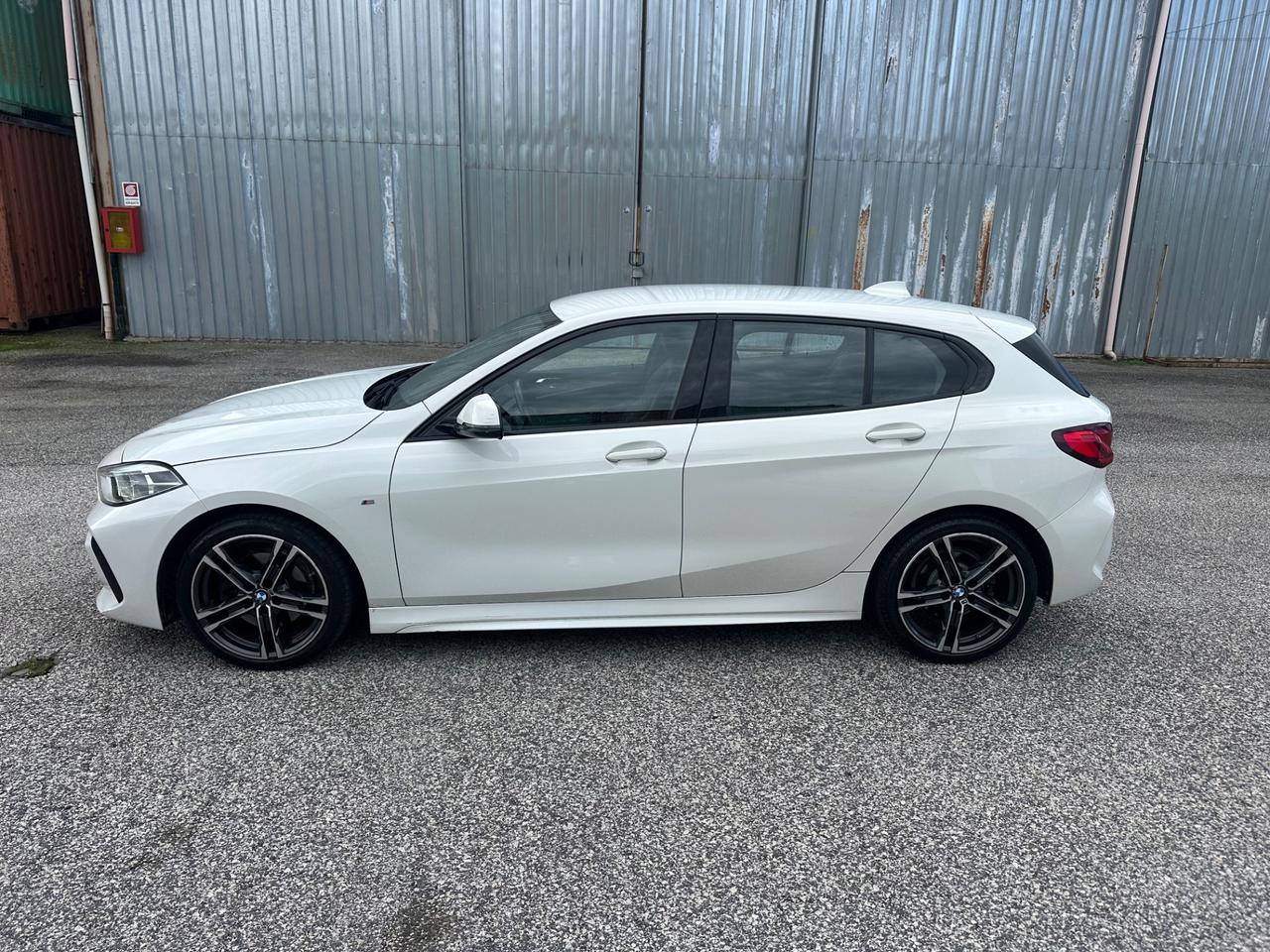 Bmw 116 116d 5p. M SPORT solo 150mila km