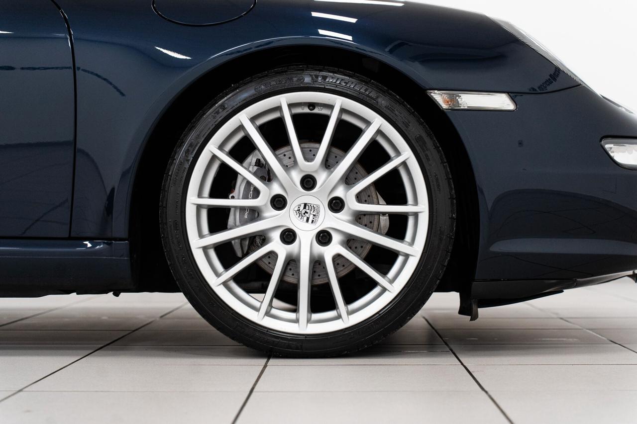 Porsche 911 Carrera cat Coupé