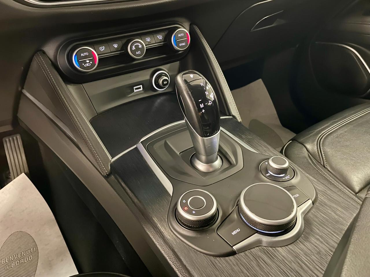 Alfa Romeo Stelvio 2.2 Turbodiesel 160cv AT8 RWD Business