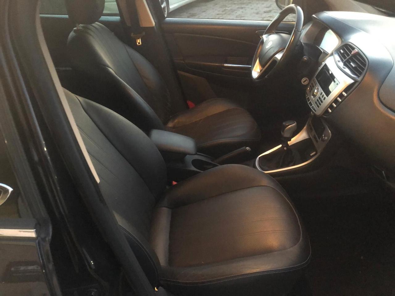 Lancia Delta 1.6 MJT DPF Gold