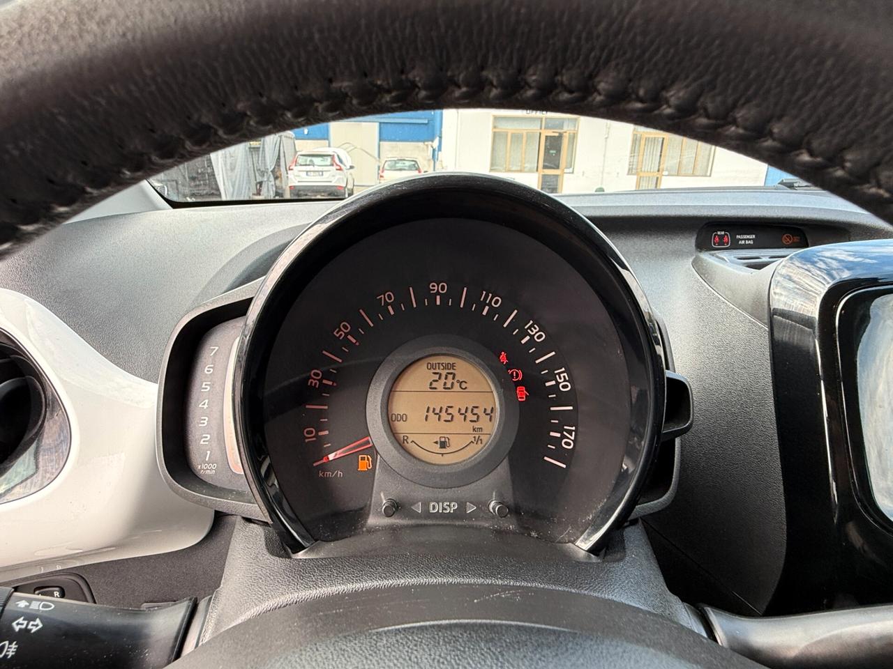 Toyota Aygo 1.0 Benzina 69 CV 5 porte x-play