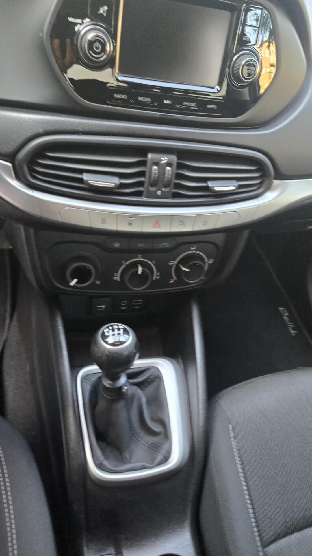 Fiat Tipo 1.6 Mjt S&S SW Lounge