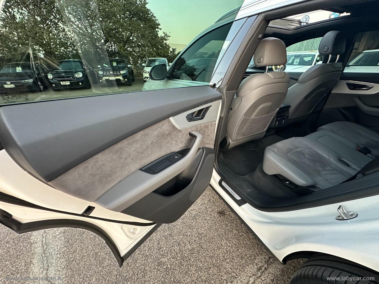 AUDI Q8 45 TDI S-LINE TETTO APRIBILE
