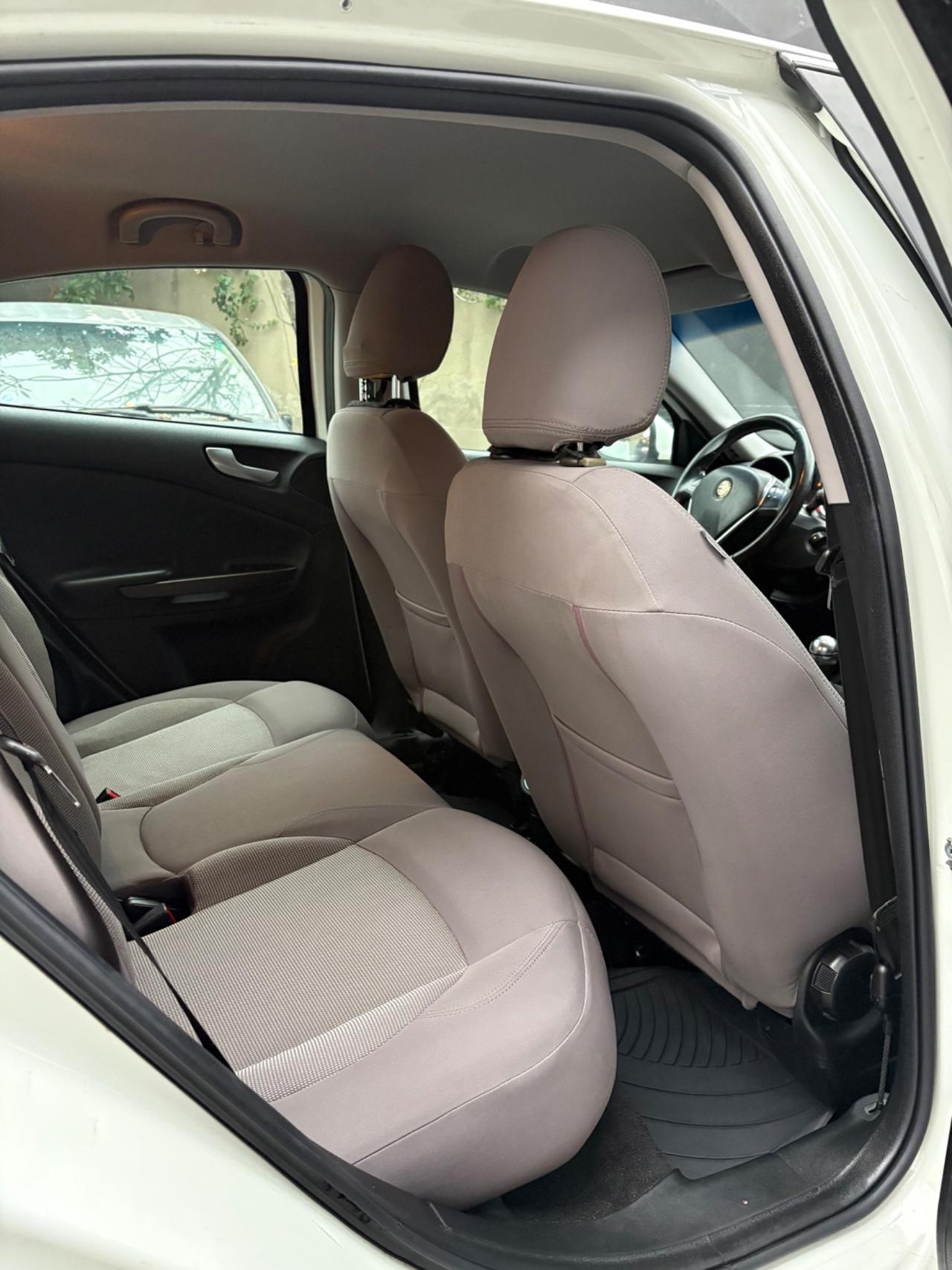 Alfa Romeo Giulietta 1.6 MJT 105cv splendente