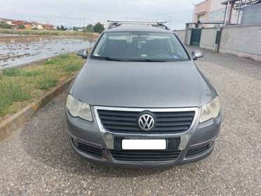 VOLKSWAGEN Passat 2.0 TDI DPF Var. Business