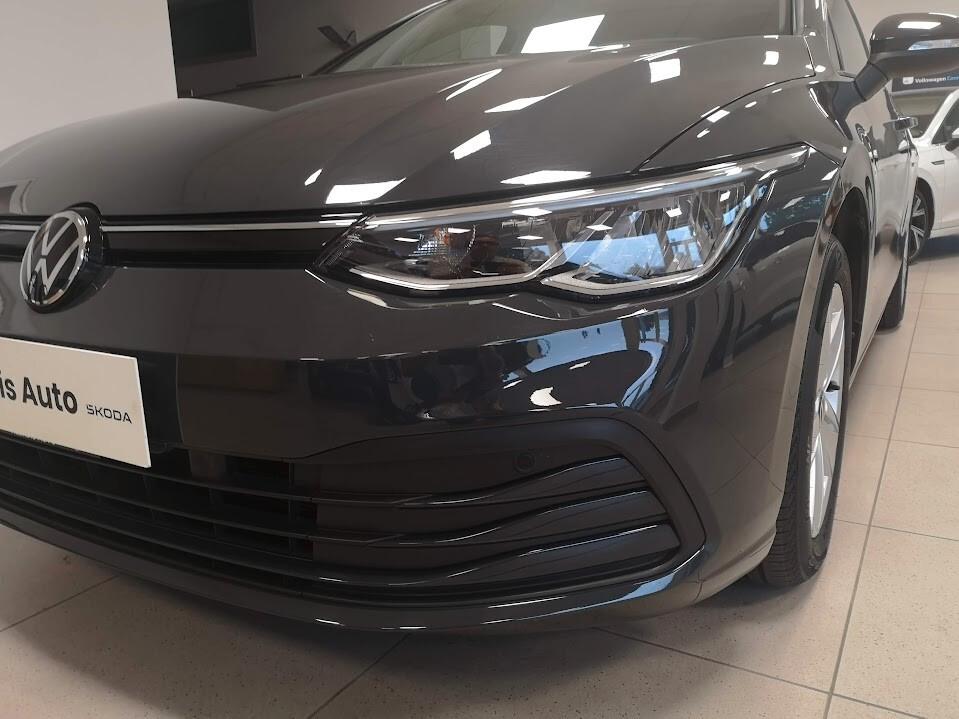 Volkswagen Golf 1.0 TSI EVO Life 81 KW 32.517 KM