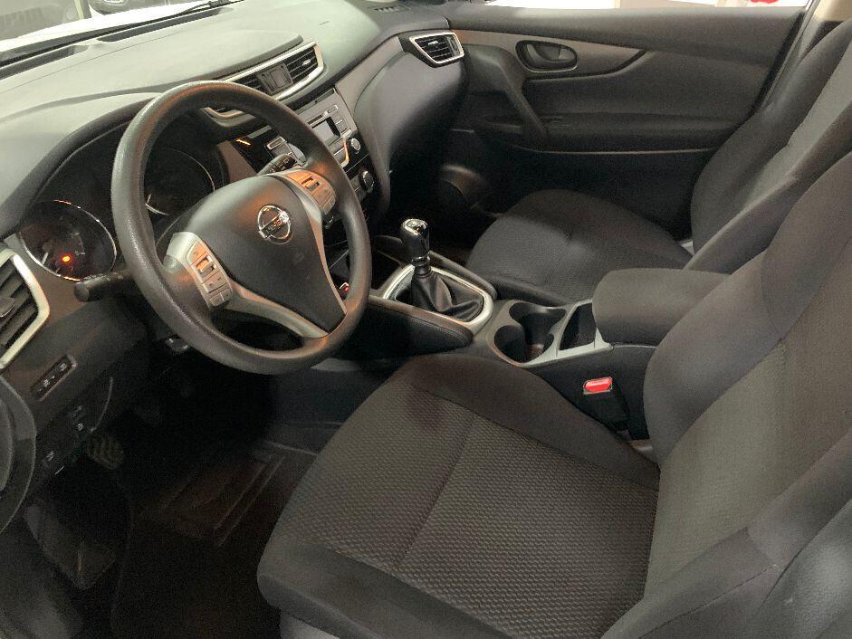 Nissan Qashqai 1.6 DIG-T Visia - SOLI KM 65.000!!!!!!!!