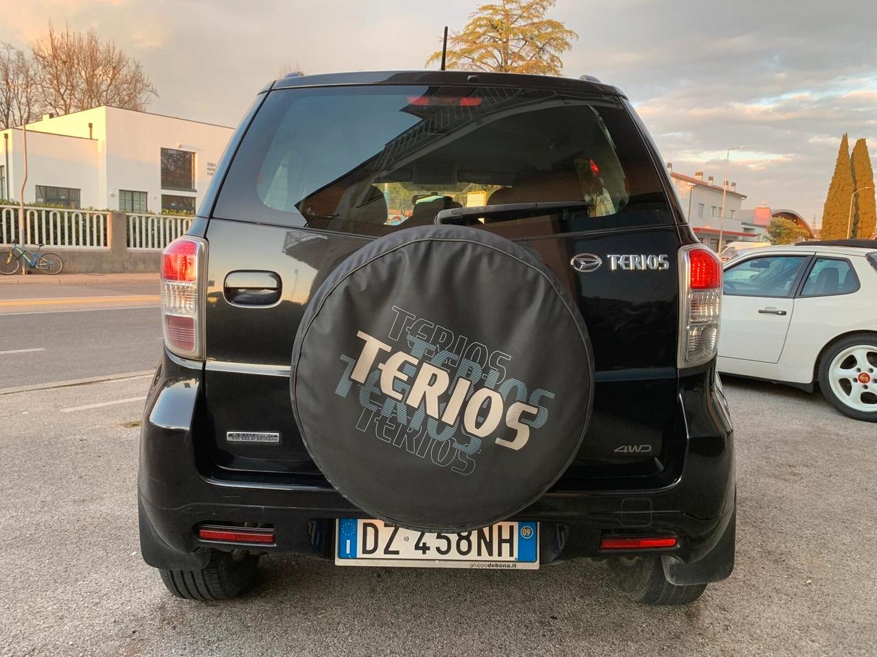 Daihatsu Terios 1.5 benz. 4WD Neopat.