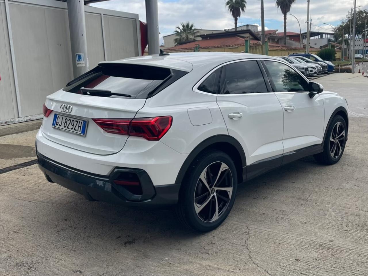 Audi Q3 SPB 35 TDI S tronic Business Plus