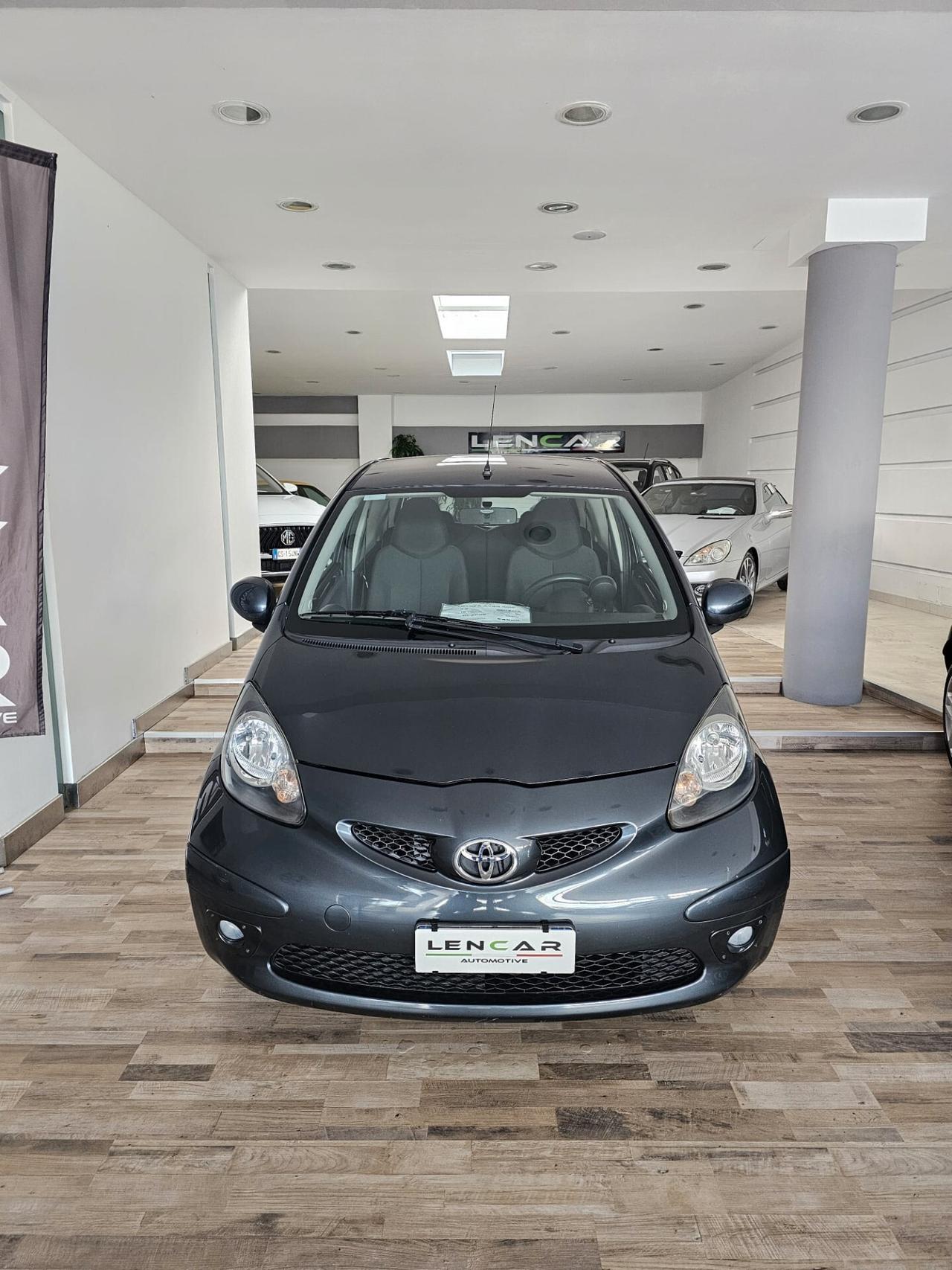 Toyota Aygo 1.0 12V VVT-i 3 porte Sol