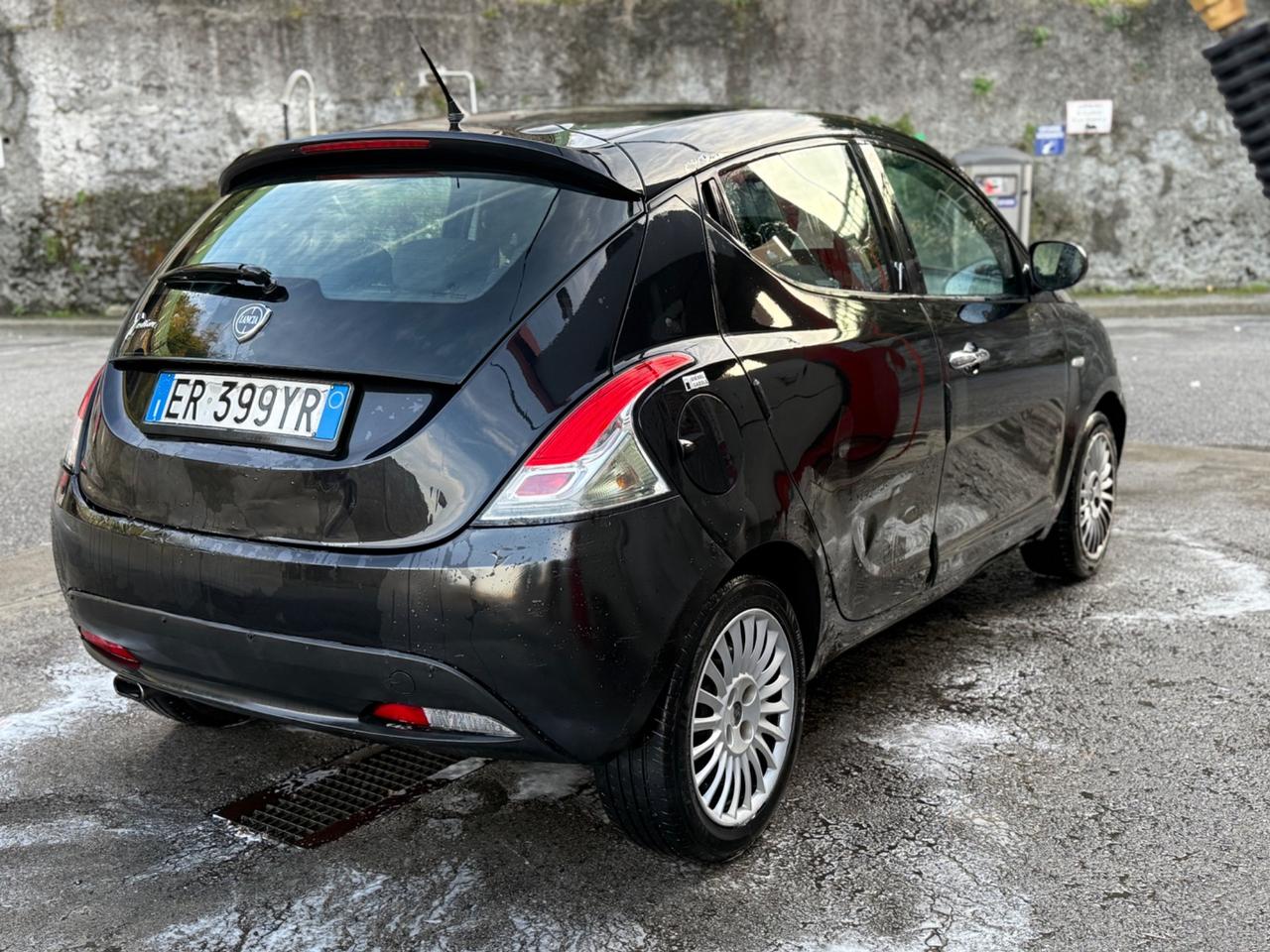 LANCIA YIPSILON 1.3 MTJ 5 PORTE PRONTA IN CONSE