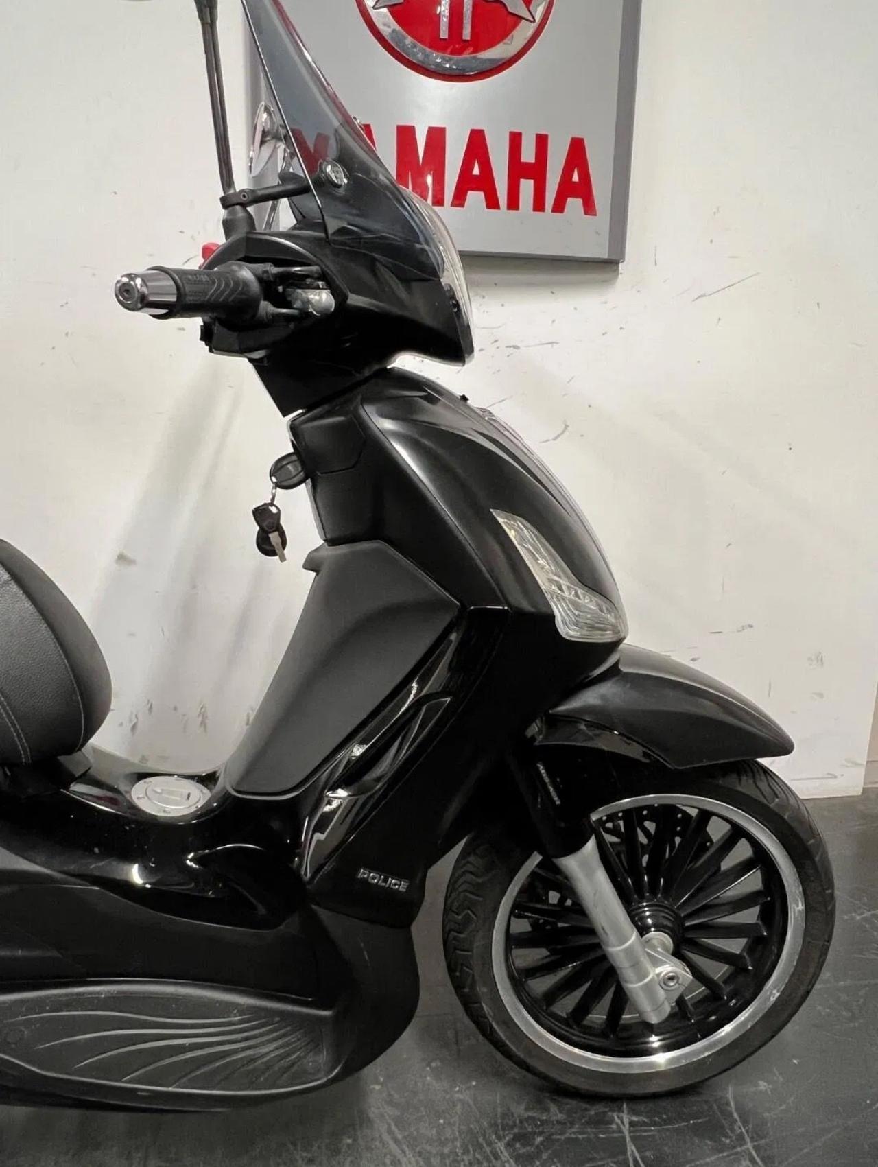 Piaggio Beverly 300 i.e. Police