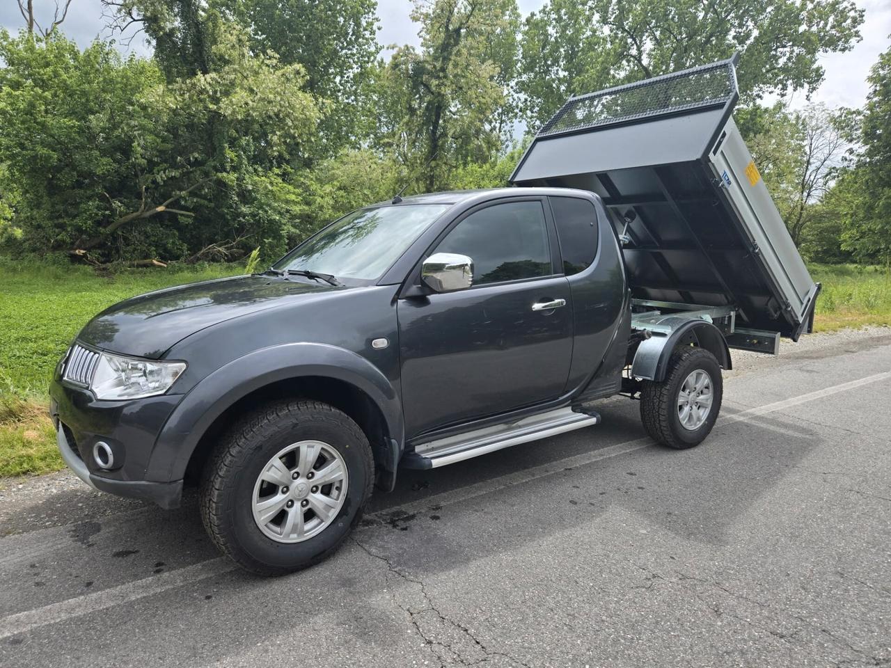 Mitsubishi L200 2.5 DI-D/136CV Club Cab Invite