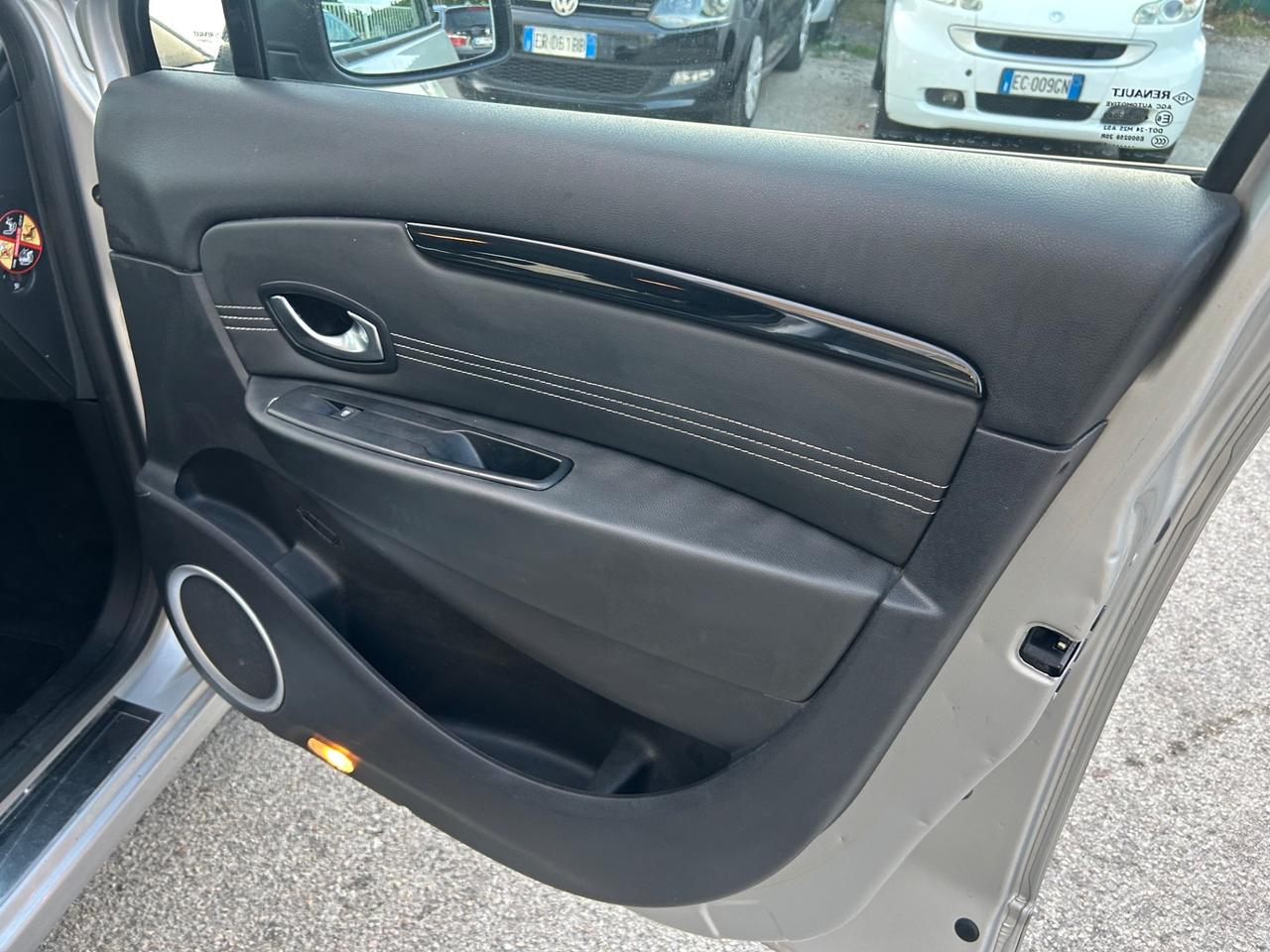 Renault Scenic Scénic X-Mod 1.5 dCi 110CV Luxe