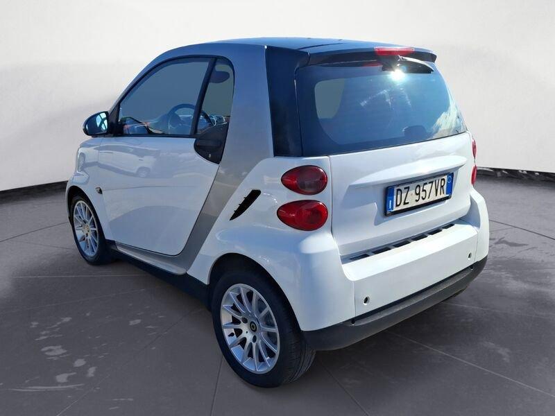 smart fortwo fortwo 1000 52 kW MHD coupé passion