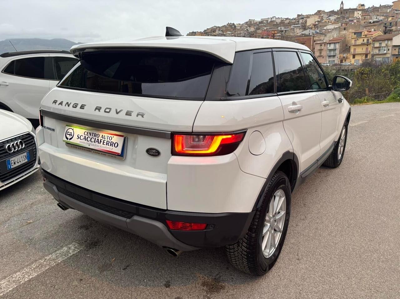 Land Rover Range Evoque 2.0 TD4 150 CV 5p. Pure