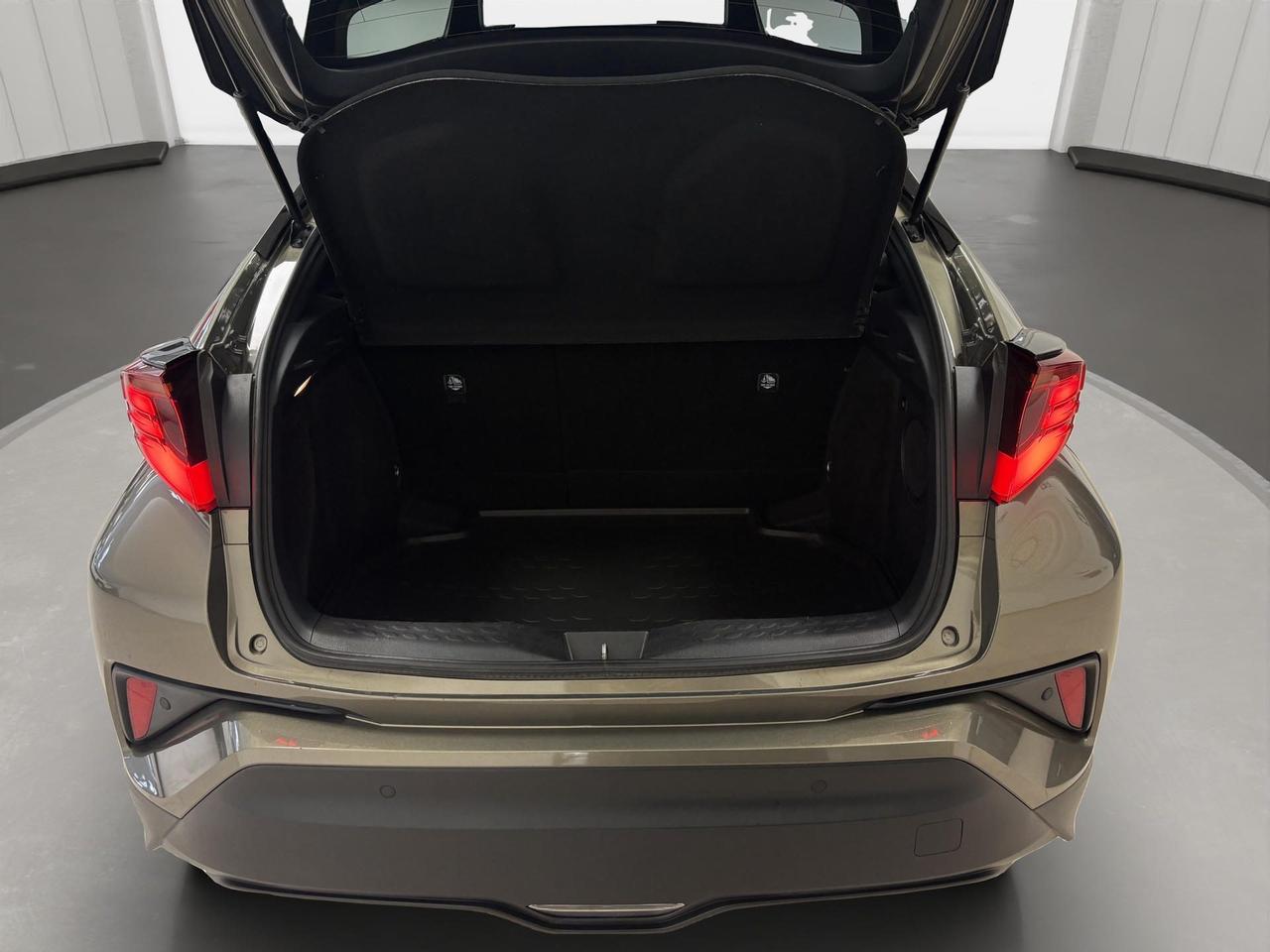 Toyota C-HR 1.8h Lounge e-cvt