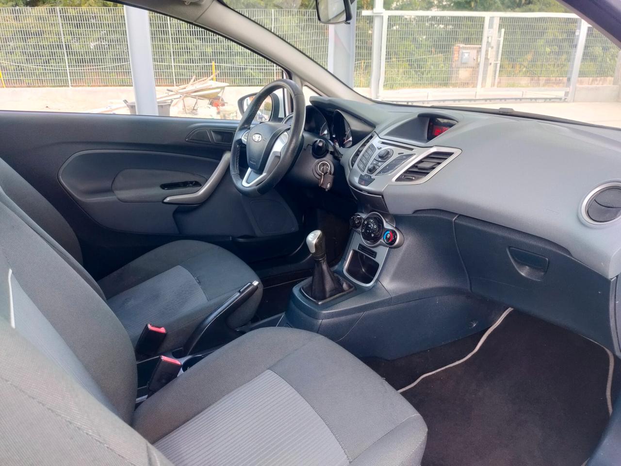 Ford Fiesta Fiesta+ 1.4 TDCi 70CV 3 porte EURO 5 NEOPATENTATI