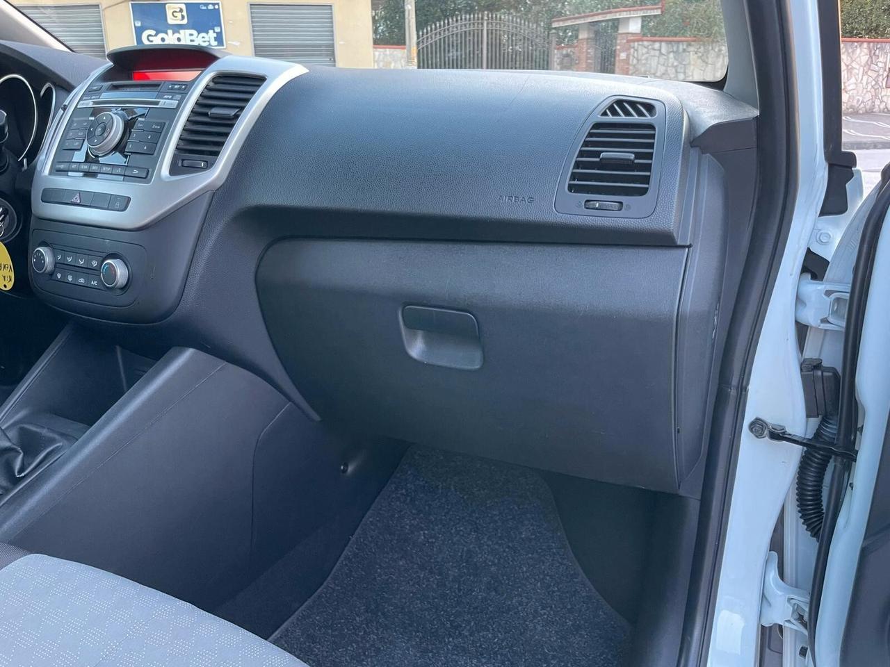 Kia Venga 1.4 CVVT Cool