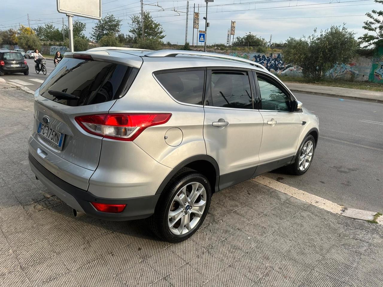Ford Kuga 2.0 TDCI 120 CV S&S 2WD Titanium