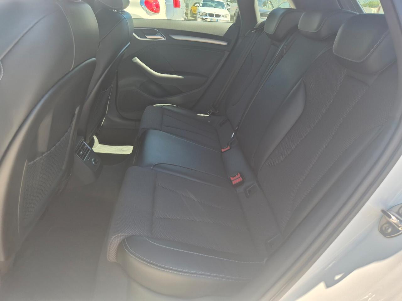 Audi A3 SPB 2.0 TDI S tronic S-LINE
