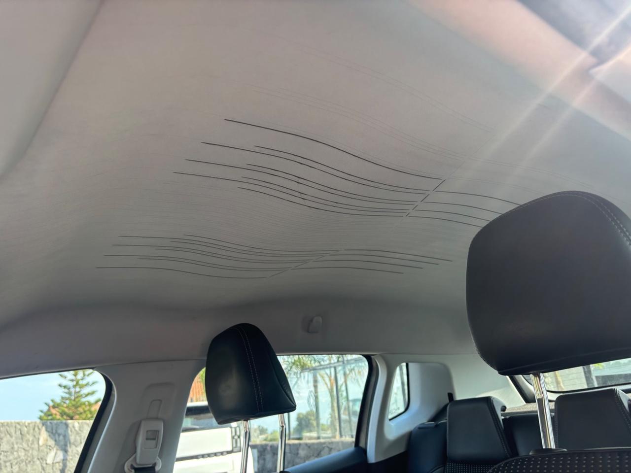 Peugeot 2008 1.6 hdi Allure