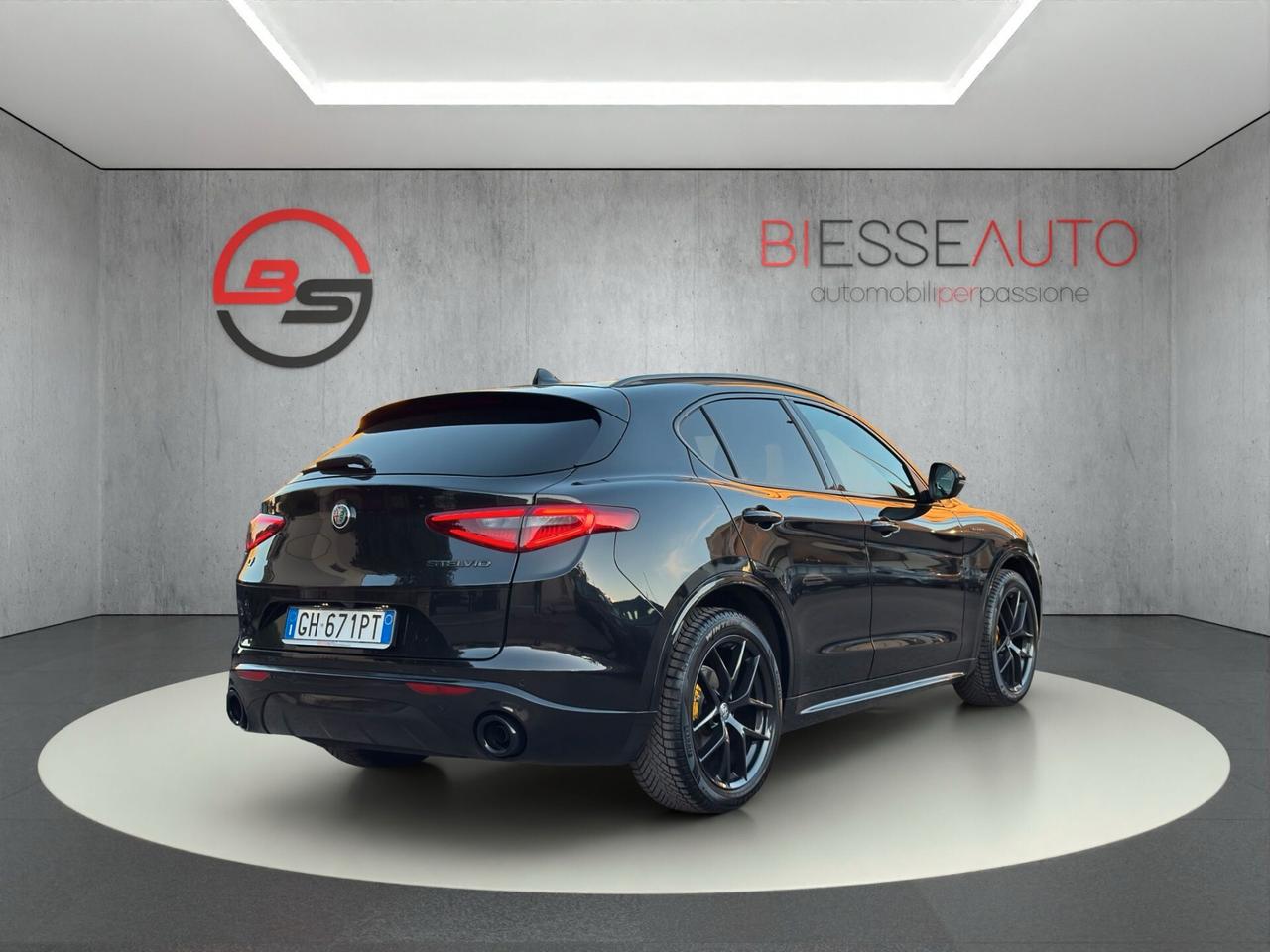 Alfa Romeo Stelvio 210 CV AT8 Q4 Veloce