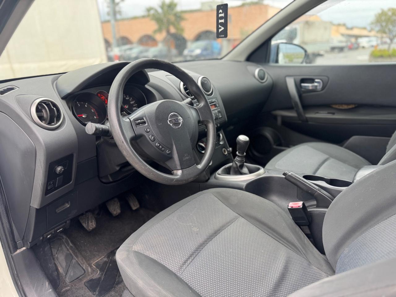 NISSAN QASHAQI 1.5 DCI SOLI 104.000 REALI!!!