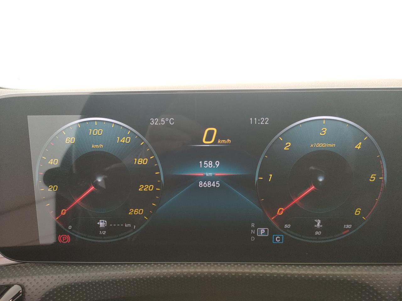 Mercedes-Benz CLA Coupe - C118 - CLA Coupe 200 d Premium auto