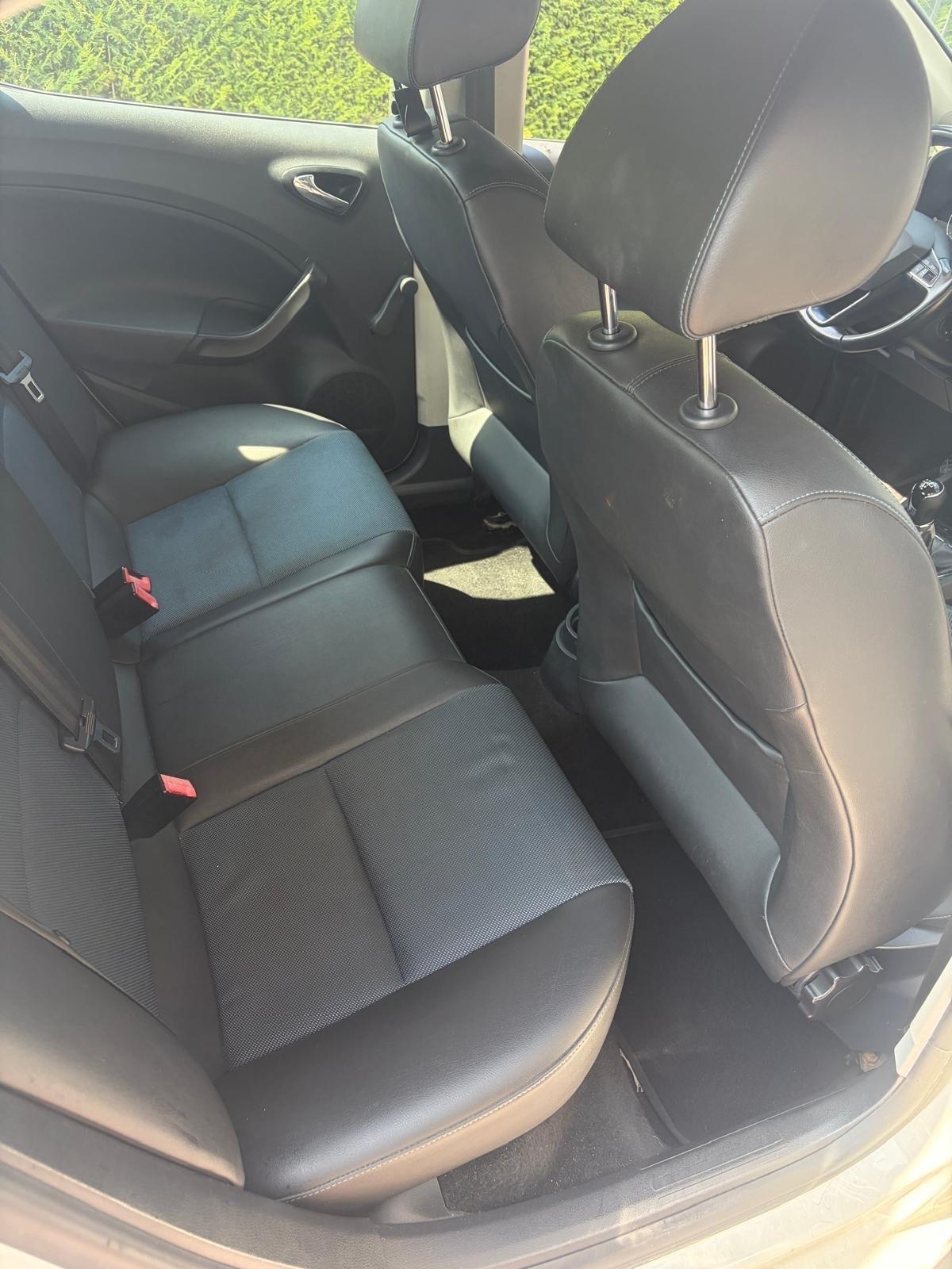 Seat Ibiza 1.4 TDI 75 CV CR 5p. Connect Grey