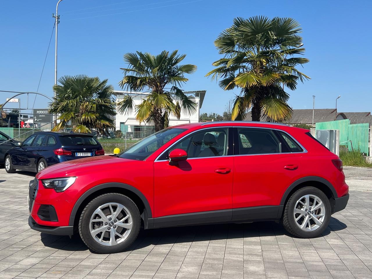 Audi Q3 40 TFSI quattro S tronic Business