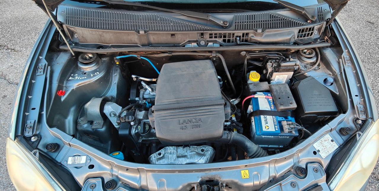 Lancia Ypsilon 1.2 Oro