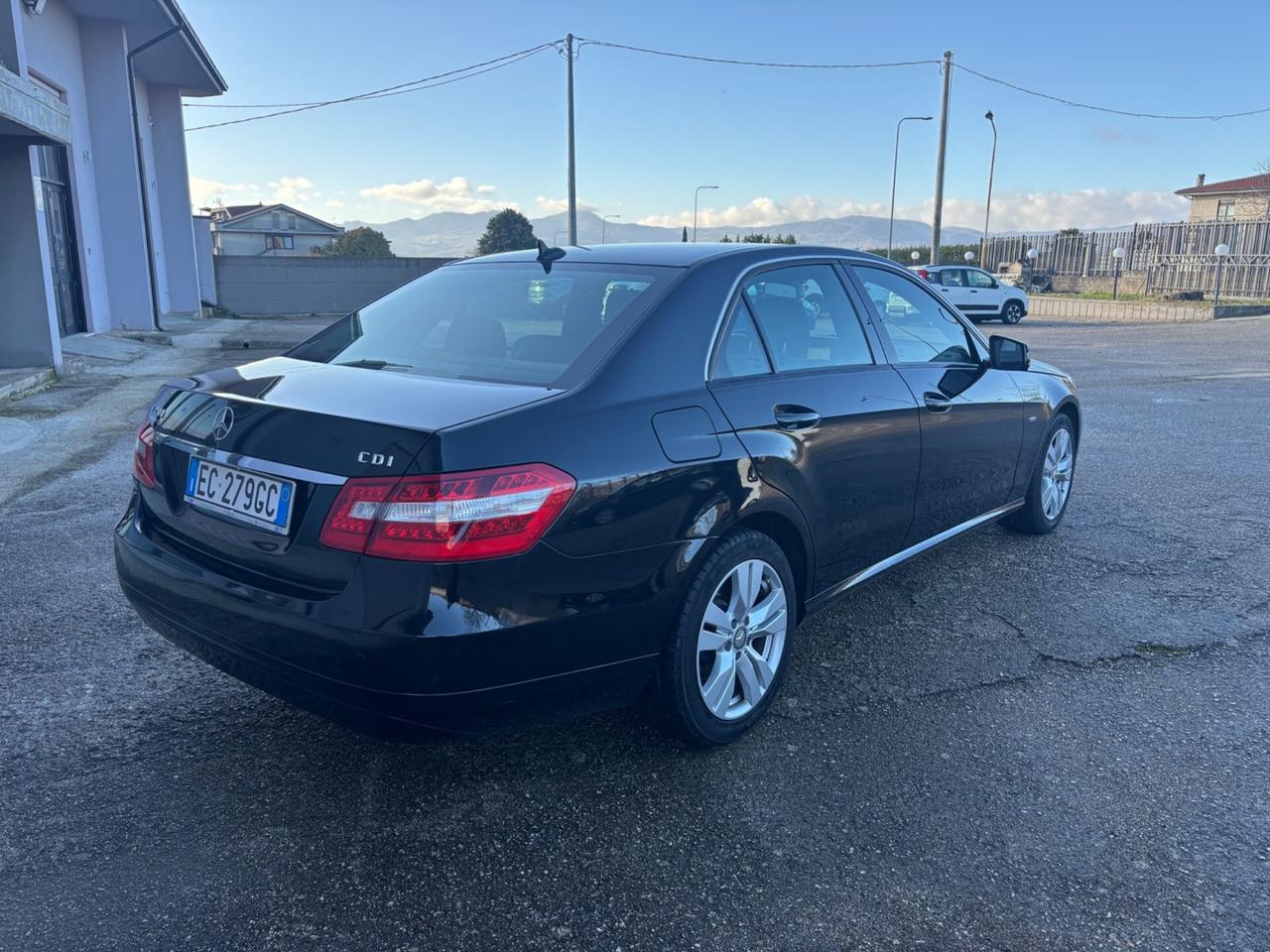 Mercedes-benz E 200 CDI BlueEFFICIENCY km96000