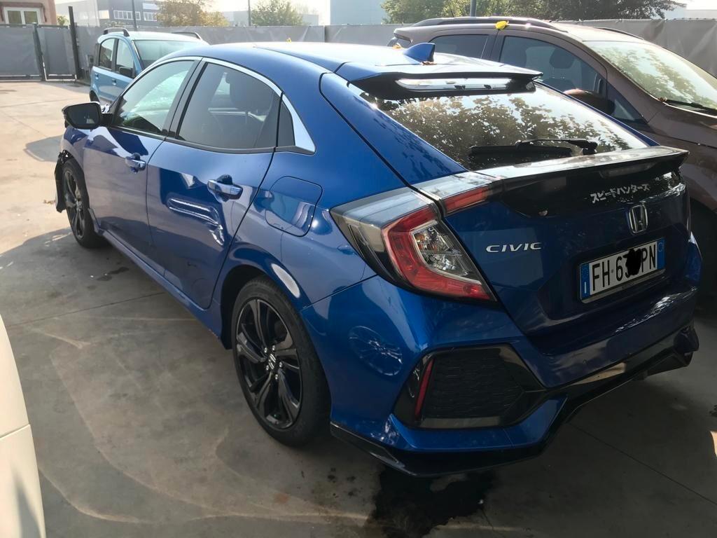 Honda Civic 1.0T 5 porte Comfort Navi, incidentata!!!
