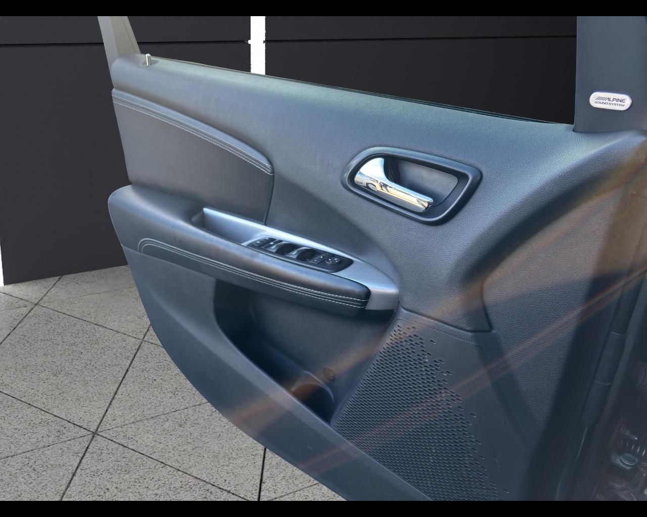 FIAT Freemont 2.0 Mjt 170 CV 4x4 aut. Lounge 7 POSTI!