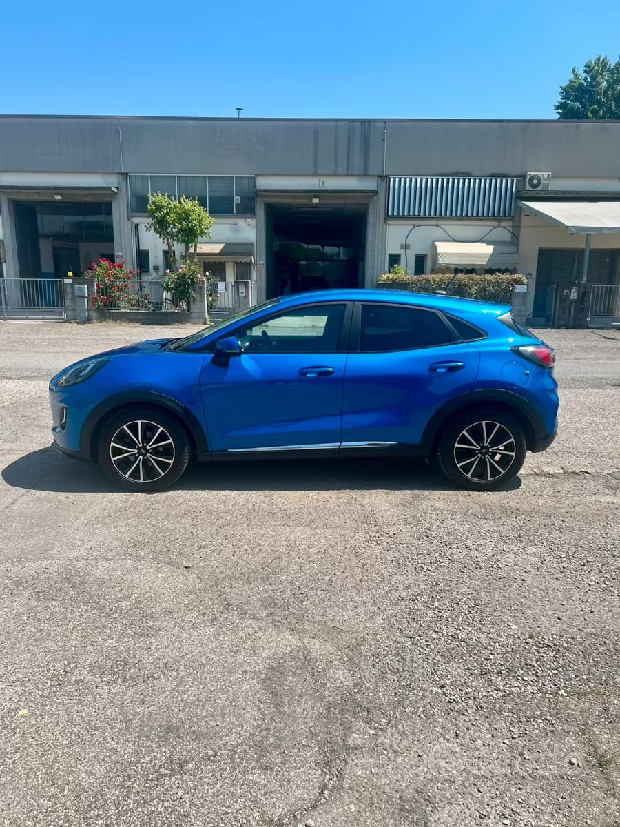 Ford puma titanium 1.0 125cv (NEOPATENTATI)