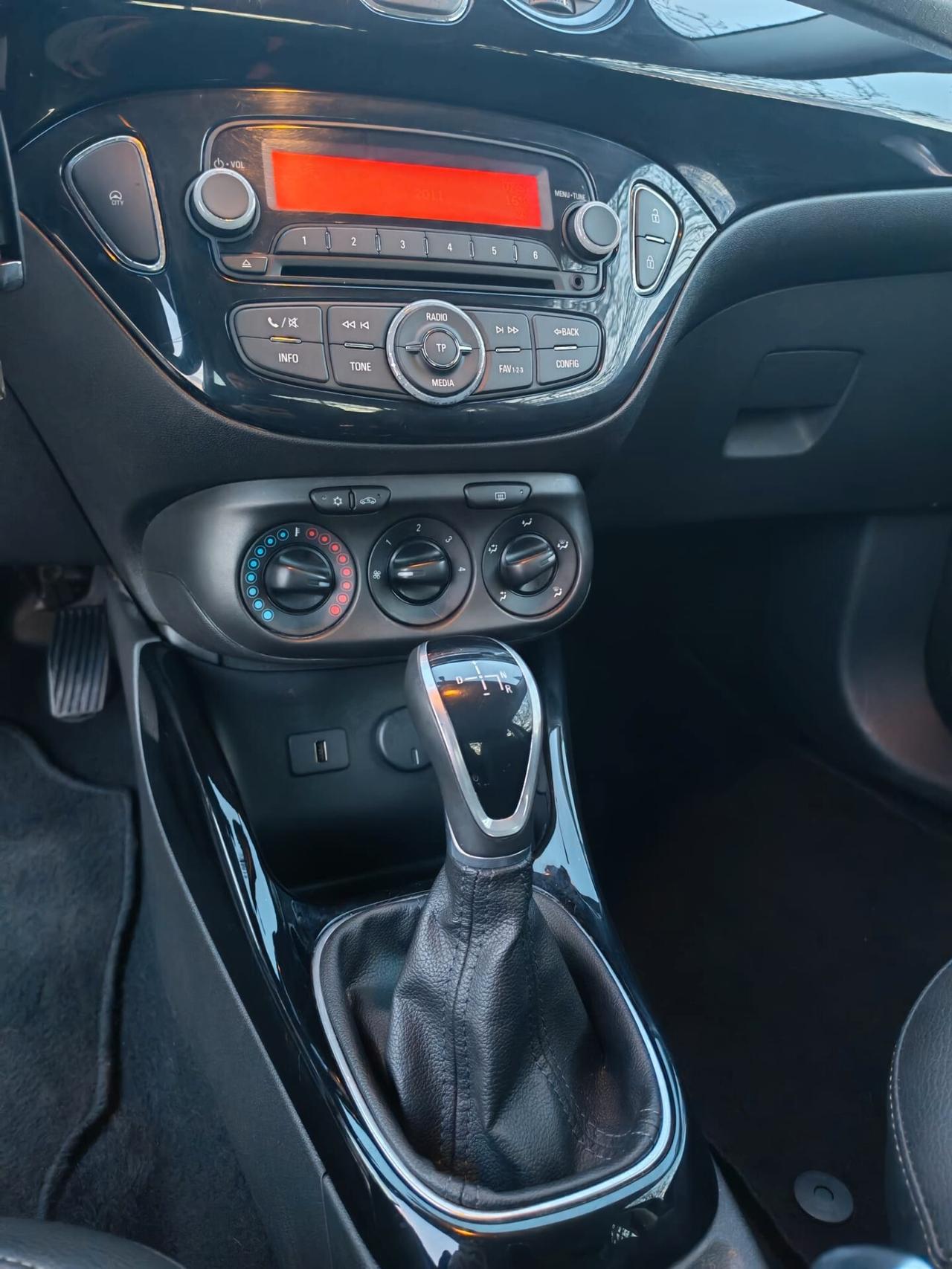 Opel Adam 1.4 87 CV Glam