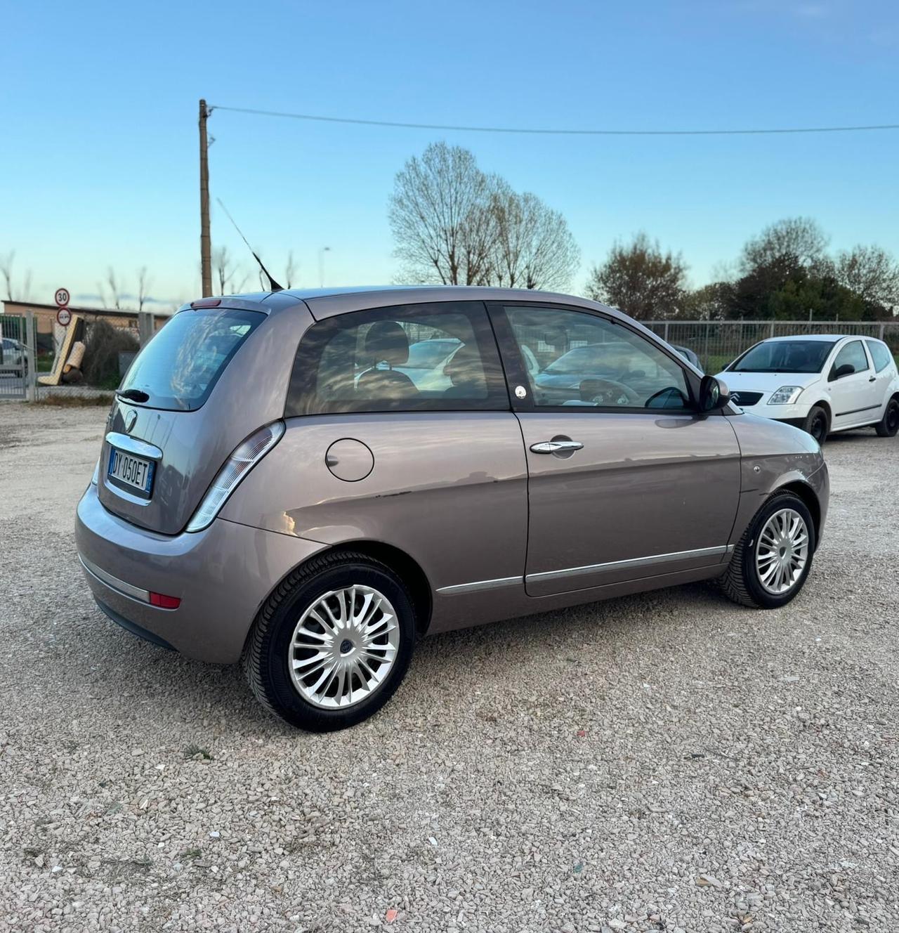Lancia Ypsilon 1.4 Oro Ecochic GPL