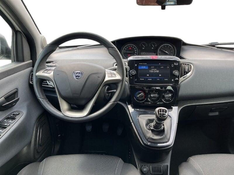 Lancia Ypsilon III 2021 1.0 firefly hybrid Gold Plus s&s 70cv 5p.ti
