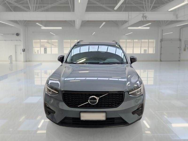 Volvo XC40 Recharge T5 180+82 CV Plug-In Hybrid Recharge Plus Dark