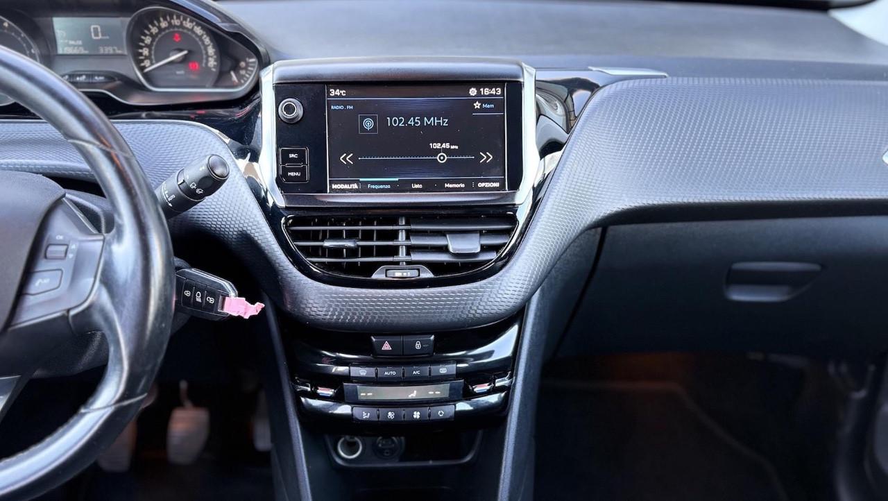 Peugeot 208 5 Porte 1.2 Benzina 82CV E6 Neo - 2017