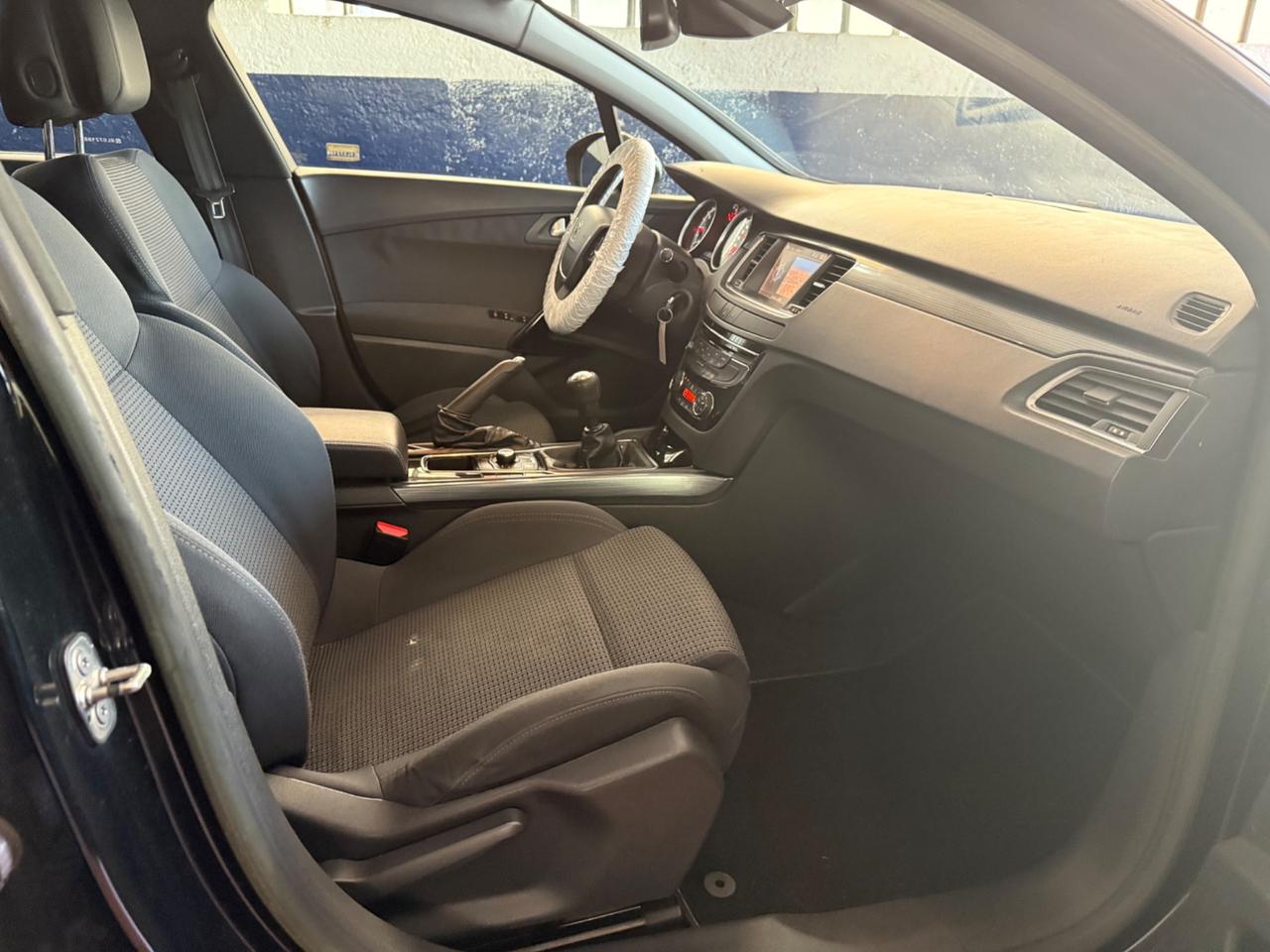 Peugeot 508 2.0 HDi 140CV SW Ciel Allure