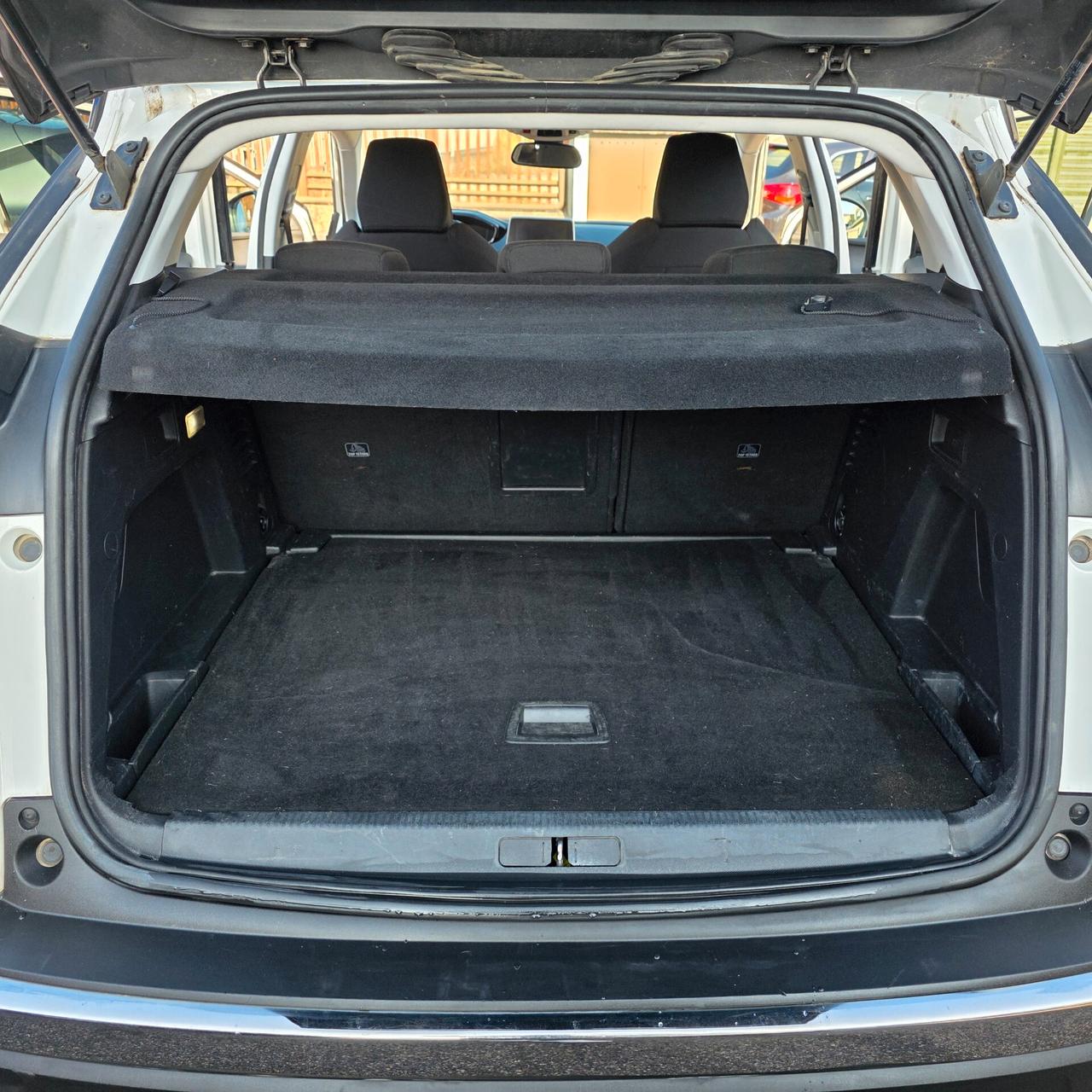 Peugeot 3008 BlueHDi 120 S&S Business
