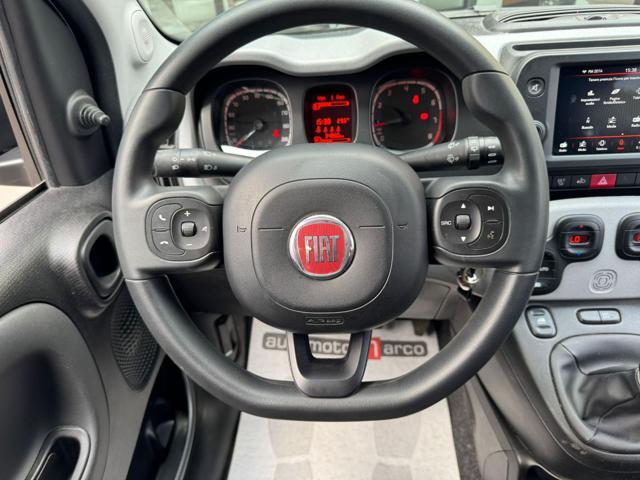 FIAT Panda 1.0 Cross FireFly S&S Hybrid Garmin