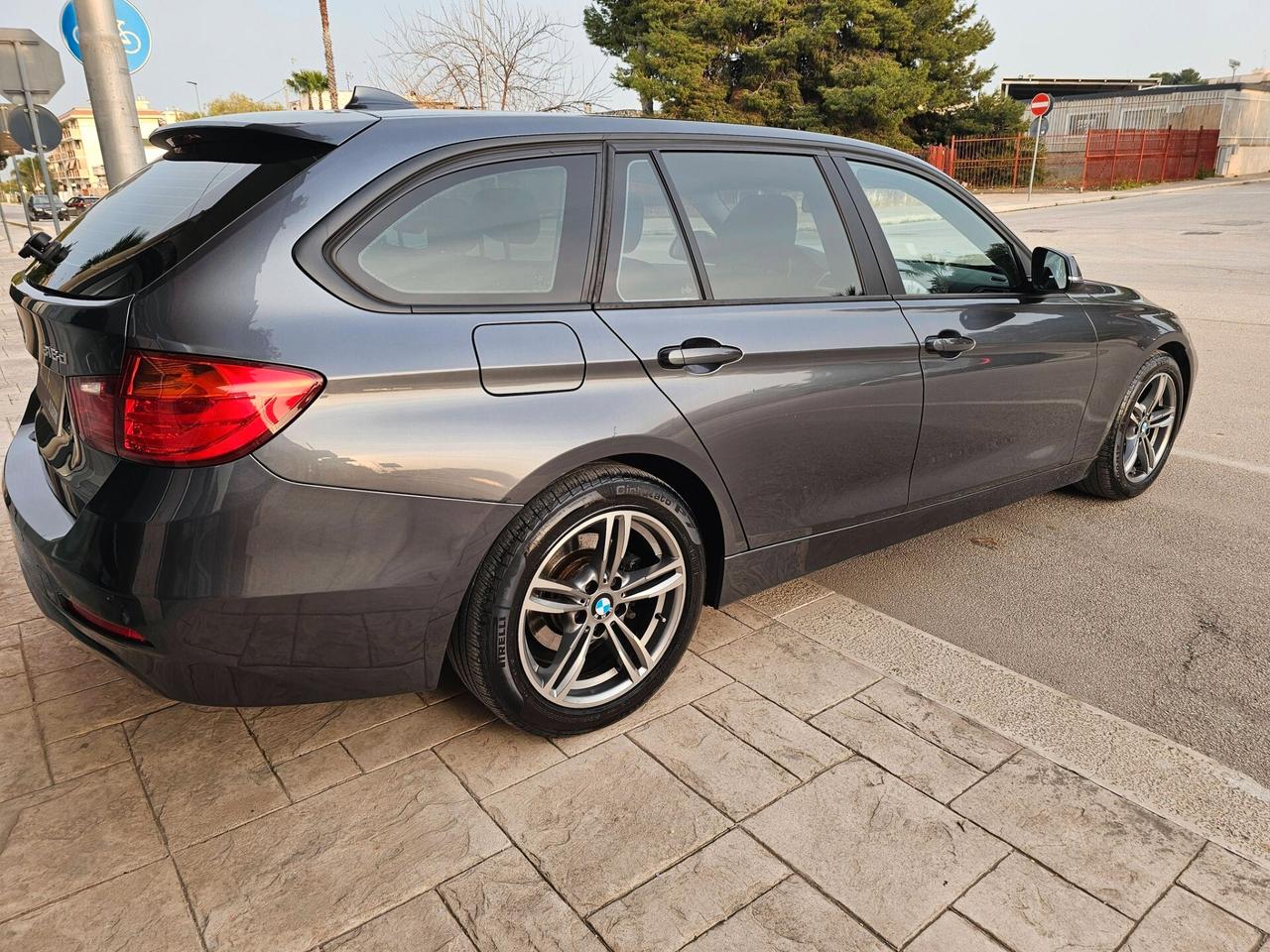 BMW 318 TOURING 2.0D 143CV BUSINESS AUTO FULL