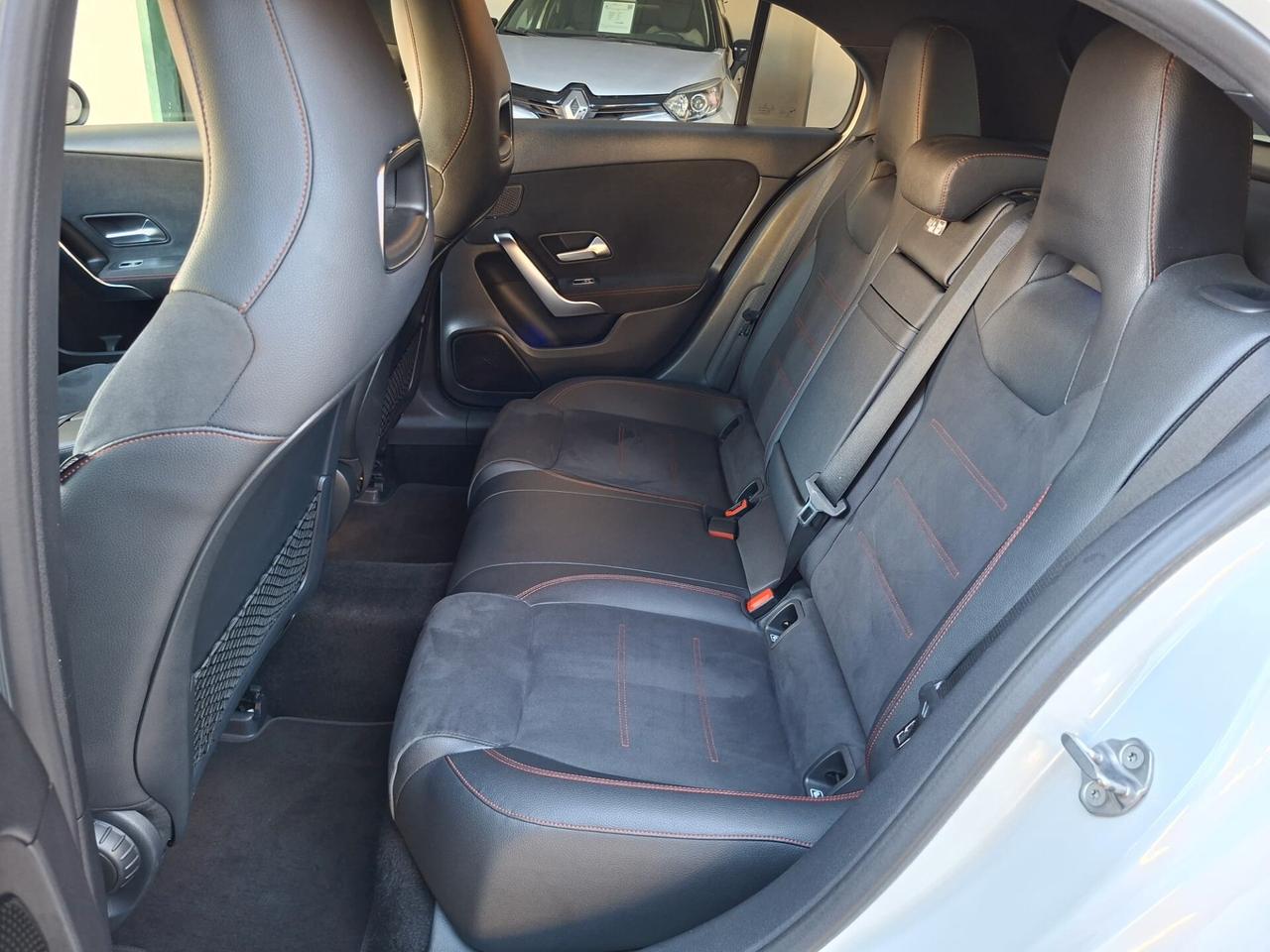 MERCEDES Classe A 180d Automatic AMG Premium