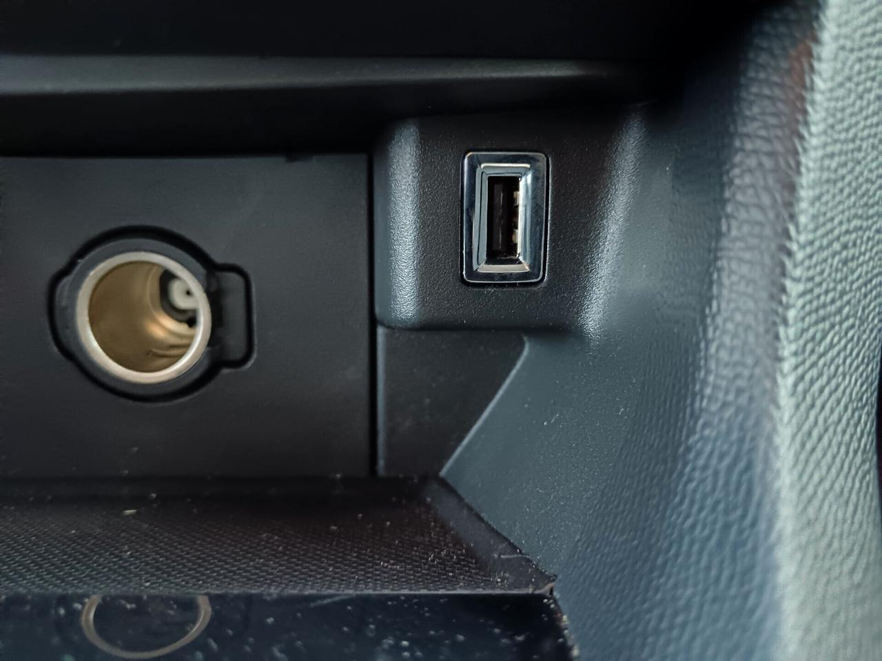 Peugeot 308 1.6 BLUEHDI 120CV NEOPATENTATI